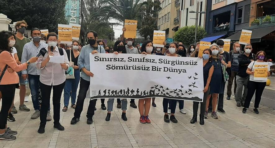 sinirsiz sinifsiz surgunsuz somurusuz bir dunya