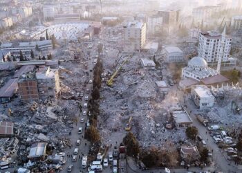 Adıyaman'da "depremzedeler kışı çadırda geçirecek"