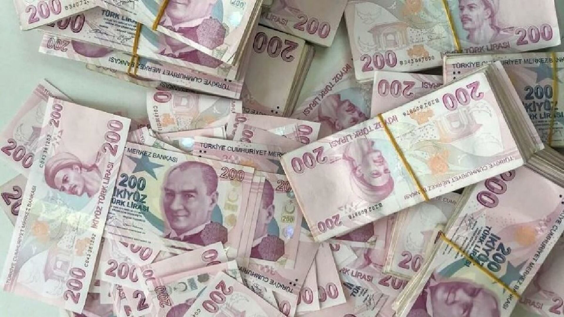 Bütçe, ekim ayında 95,5 milyar TL açık verdi