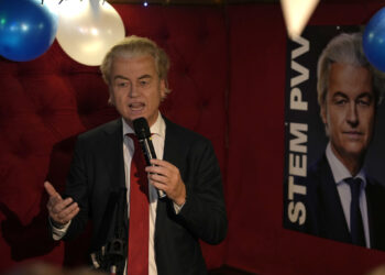 Hollanda'da genel seçimlerini sağcı Wilders'ın partisi kazandı