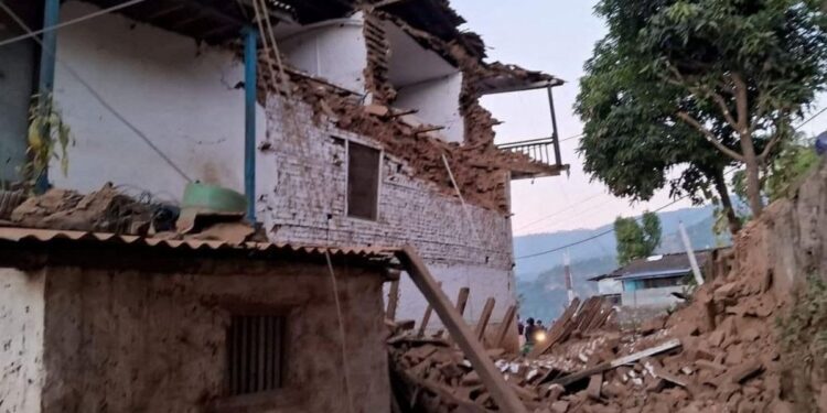 Nepal'de deprem