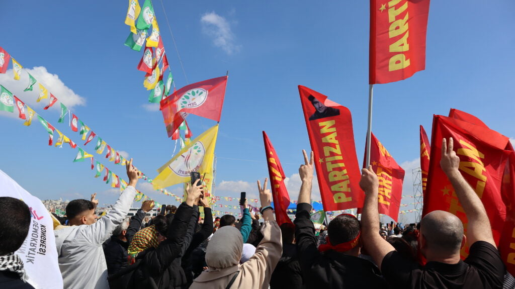 İstanbul'da yüz binler Newroz'da buluştu