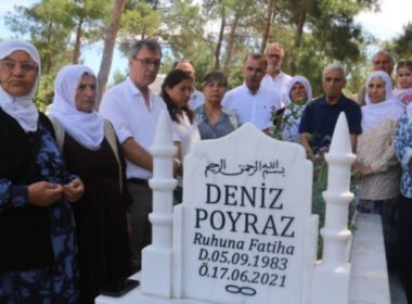 Deniz Poyraz anması