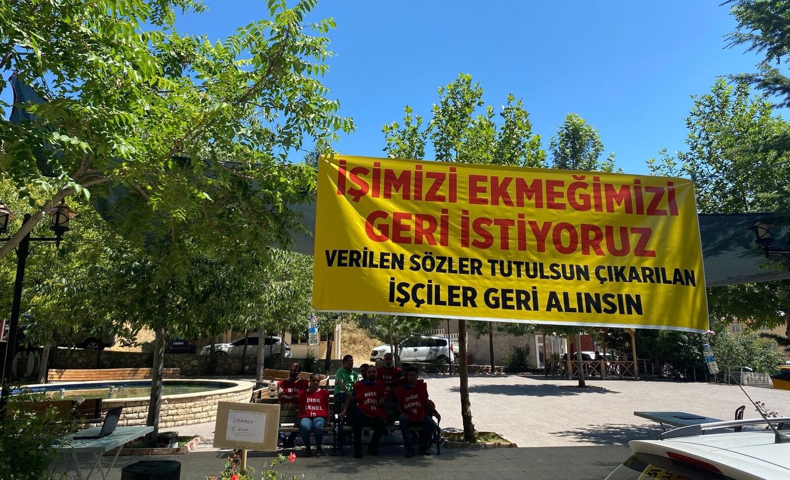 Nazımiye Belediyesi işçileri