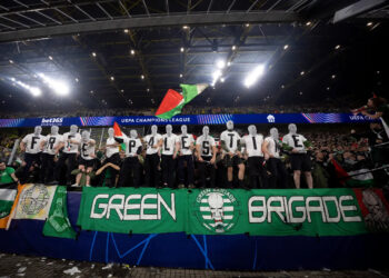 Green Brigade (Yeşil Tugay) tribünü.