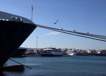 Yunanistan deniz yolu işçileri grevde